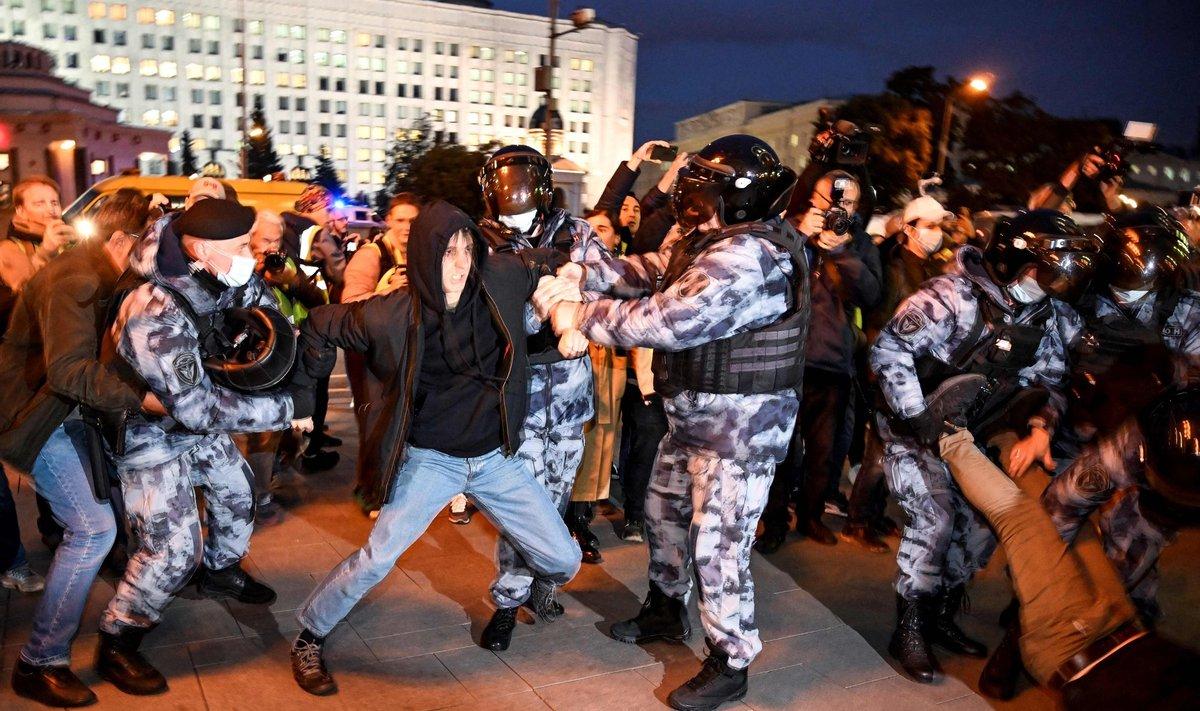 22 против 1. Протесты в Москве. Массовые протесты в России.
