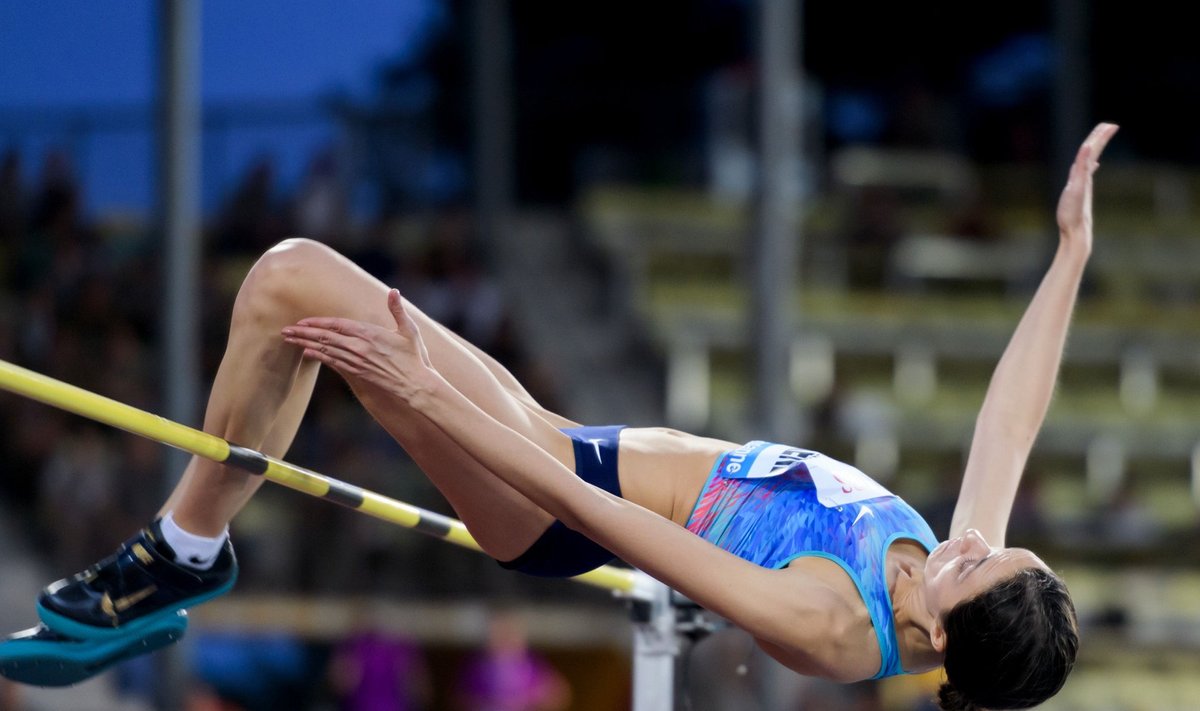 Neutraalse sportlasena võistlev Maria Lasitskene on sel aastal valitsenud naiste kõrgushüpet