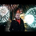 VAATA! Suurlinna tuled, valge limusiin ja punased roosid: Henrik Normann avaldas uue muusikavideo