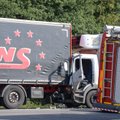 FOTOD | Pärnumaal sõitis veoauto teisele veokile tagant sisse