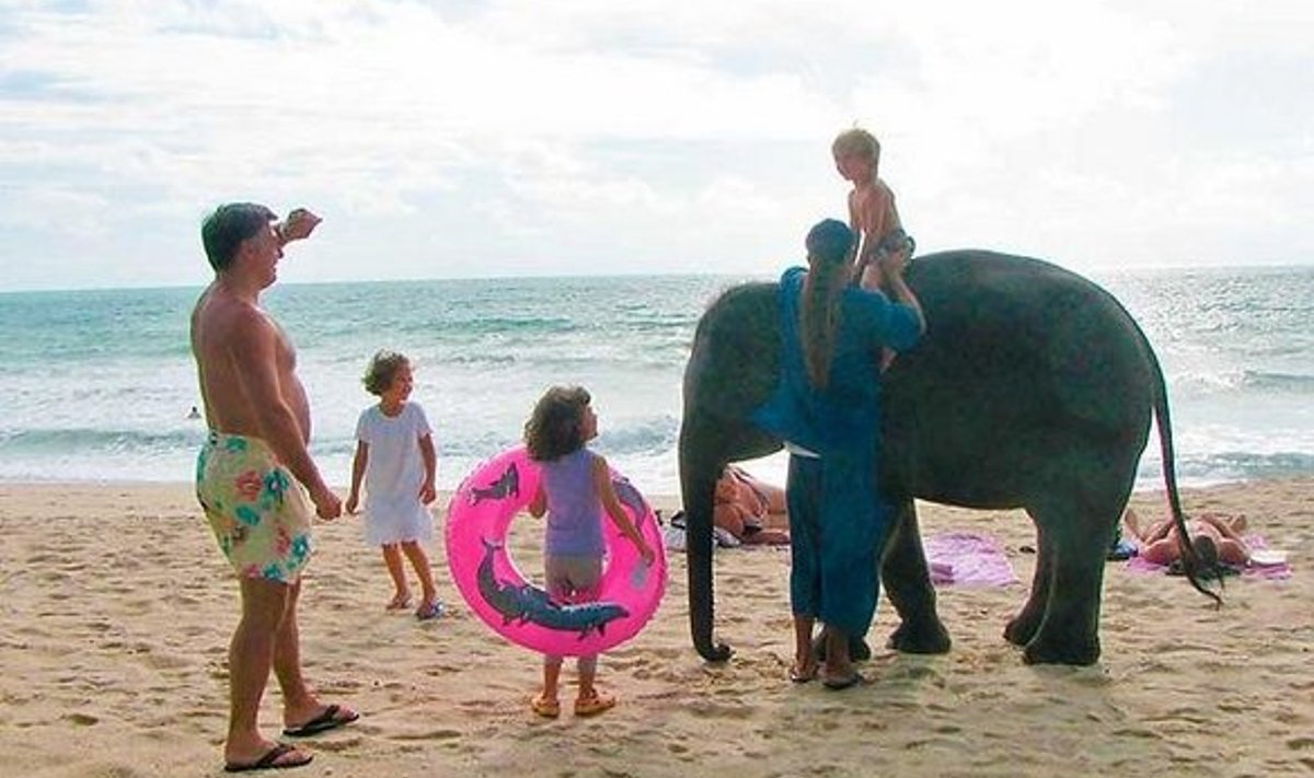 LASTE- JA LOOMASÕBRALIK: Dusit Thani hotell Phuketi saarel pakub lastele beebielevandi seljas lõbusõitu