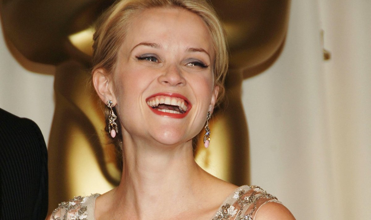 Reese Witherspoon 2005. aasta Oscarite galal.