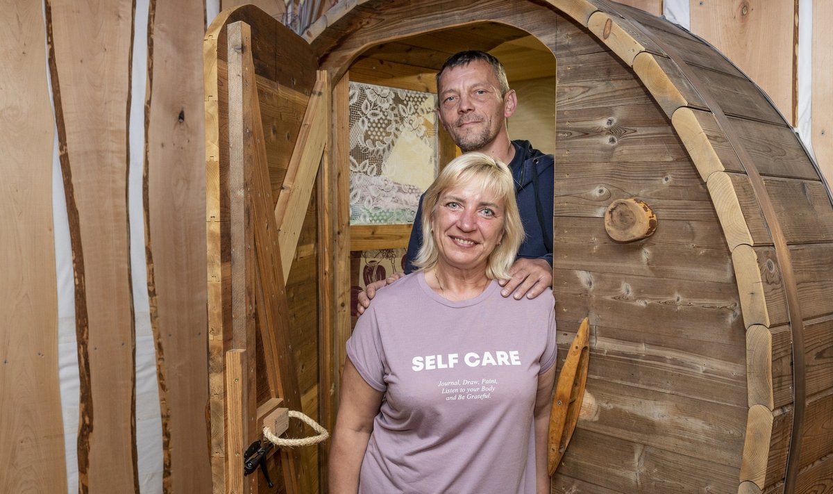 Kristiina Laanemets ja Margus Kangro ehitasid endale sauna, millesarnast pole kellelgi teisel.