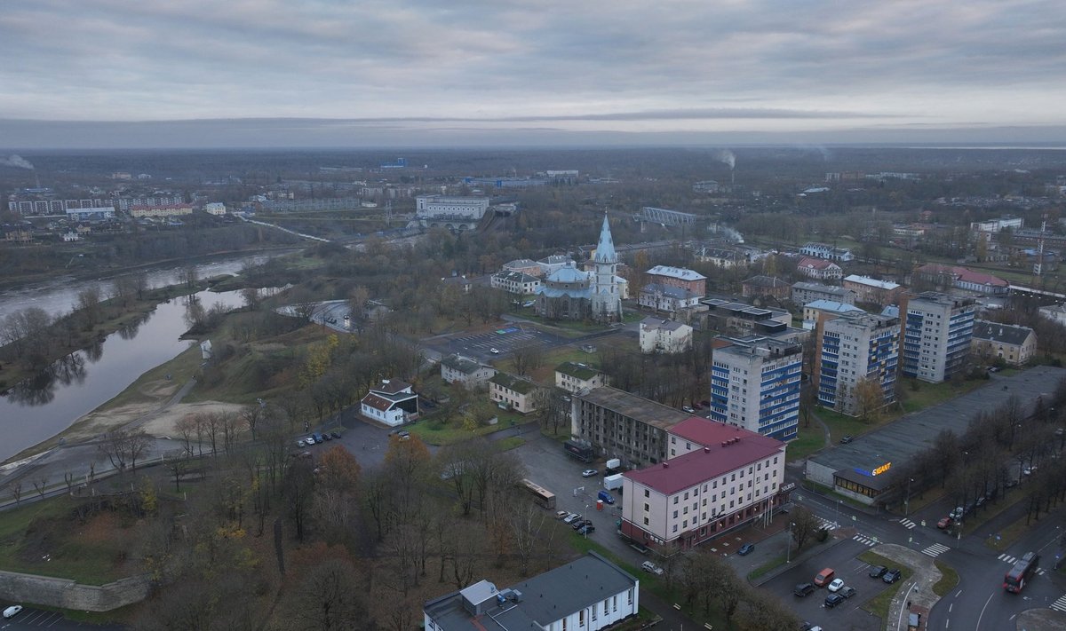 Нарва осенью