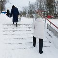 Lugeja küsib, Eesti Raudtee vastab: miks on ooteplatvormid paksult lund täis?