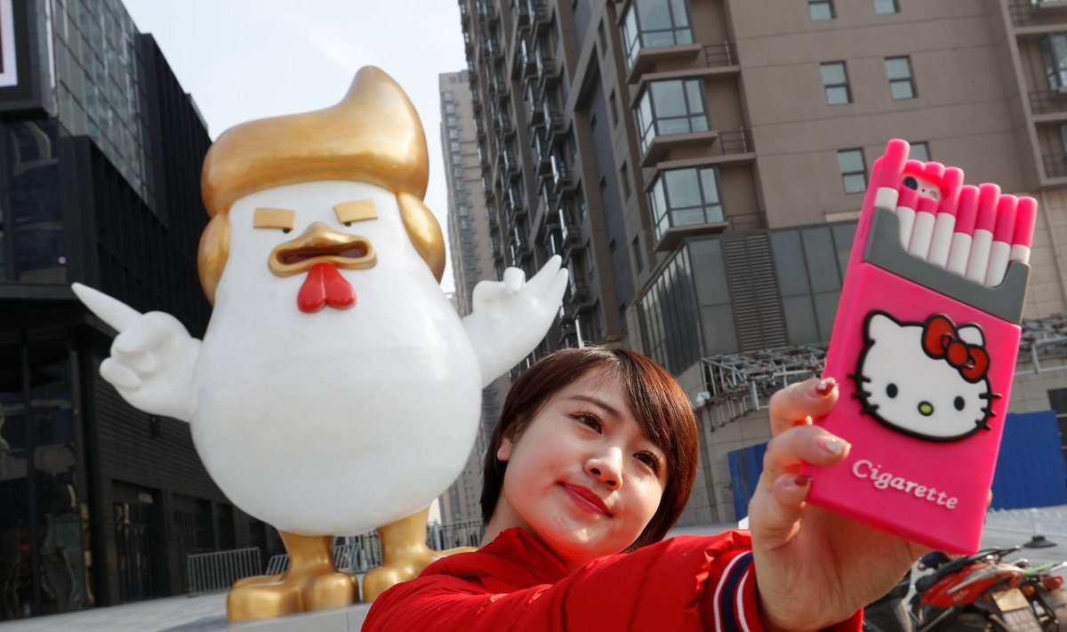 Jaanuari lõpus algava kukeaasta puhul Taiyuani linna püstitatud Trumpi soenguga skulptuur leidis Hiina riigimeediaski ohtralt kajastust.