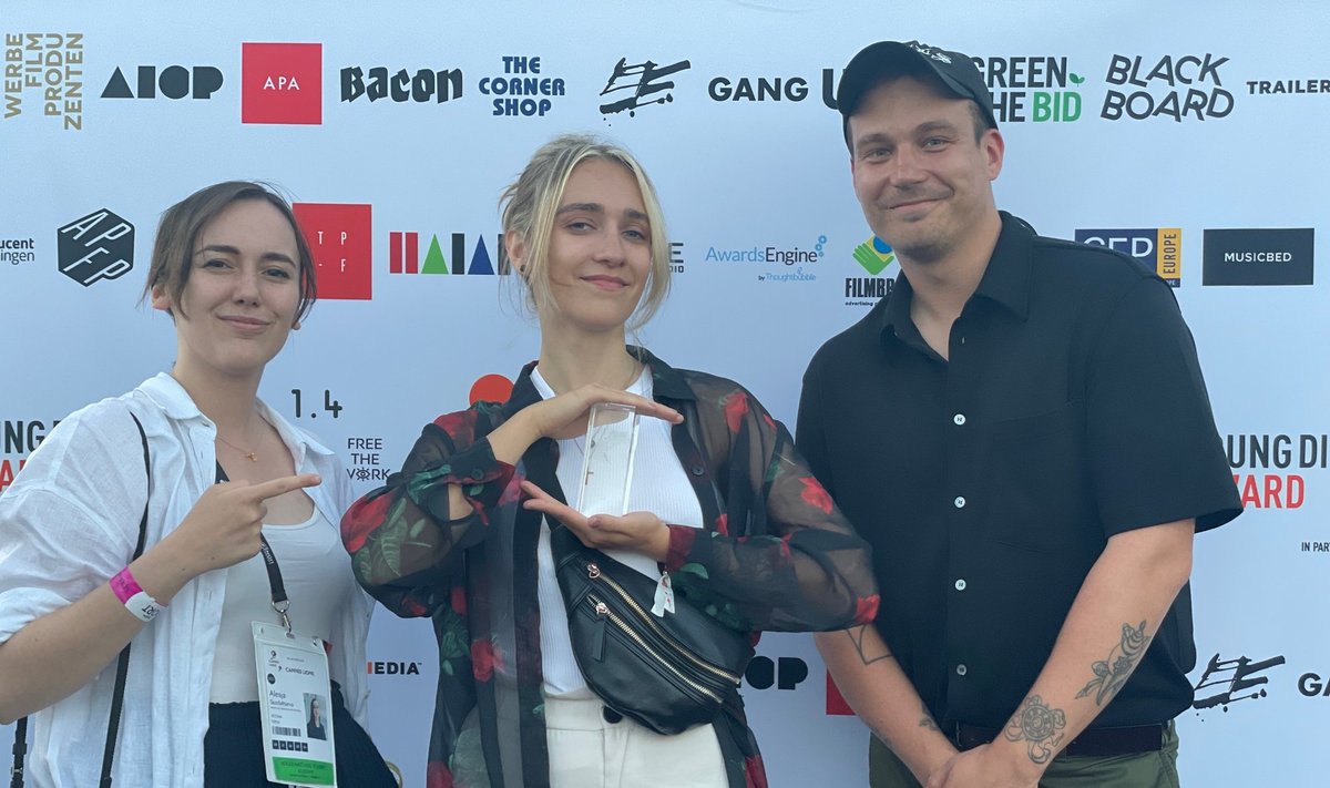 Pildil vasakult: Režissööri 2. assistent Alesja Suzdaltseva, režissöör Katariina Aule ja produtsent Andreas Kask.