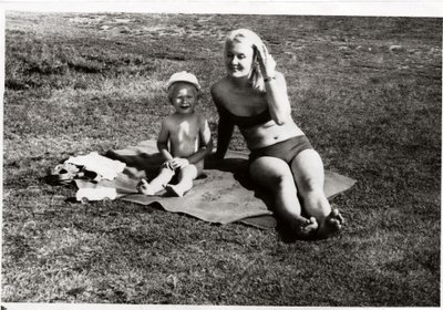 GLAMUURIVABALT: Fred Antson emaga päikest võtmas.