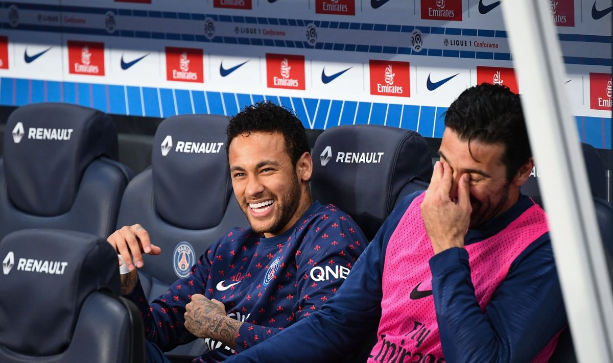 Staarründaja Neymar ja väravavaht Gianluigi Buffon olid enne mängu Monacoga ülemeelikus tujus.