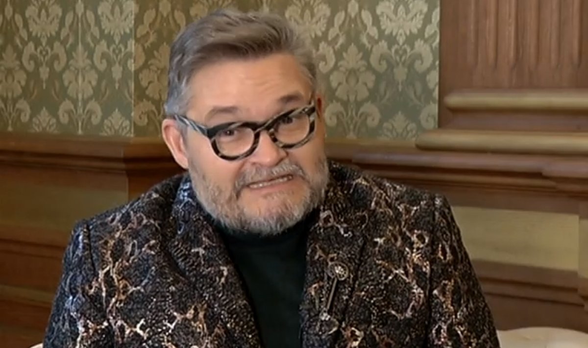 Александр Васильев