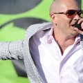 Pitbull esineb juulis Tallinnas