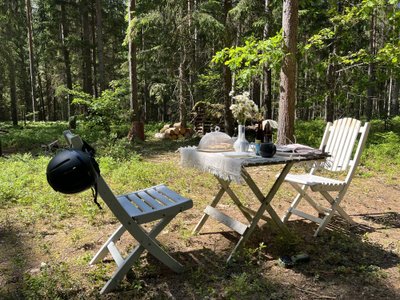 Lagendikul laud on lookas. Taevaskoja Meejaam ikka oskab!