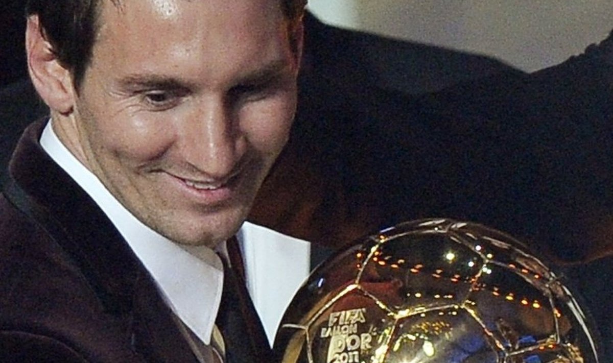Lionel Messi 2011. aasta parima jalgpalluri auhinnaga.
