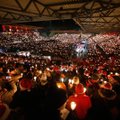 VIDEO: Võimas vaatepilt: 28 500 Saksa vutifänni laulsid klubi kodustaadionil 90 minutit jõululaule