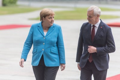 Antti Rinne ja Angela Merkel 2019. aastal Berliinis. 