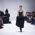 ФОТО | Вы явно видели их в KUMU! „Кресла из шин“ эстонского скульптора украсили подиум на Парижской неделе моды