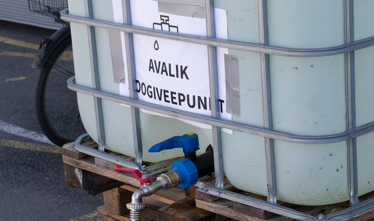 В Курессааре были открыты общественные пункты по снабжению населения питьевой водой