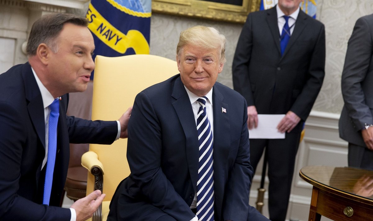 Poola president Andrzej Duda otsustas üleeile Valges Majas USA riigipea Donald Trumpiga kohtudes valida meelituste tee.