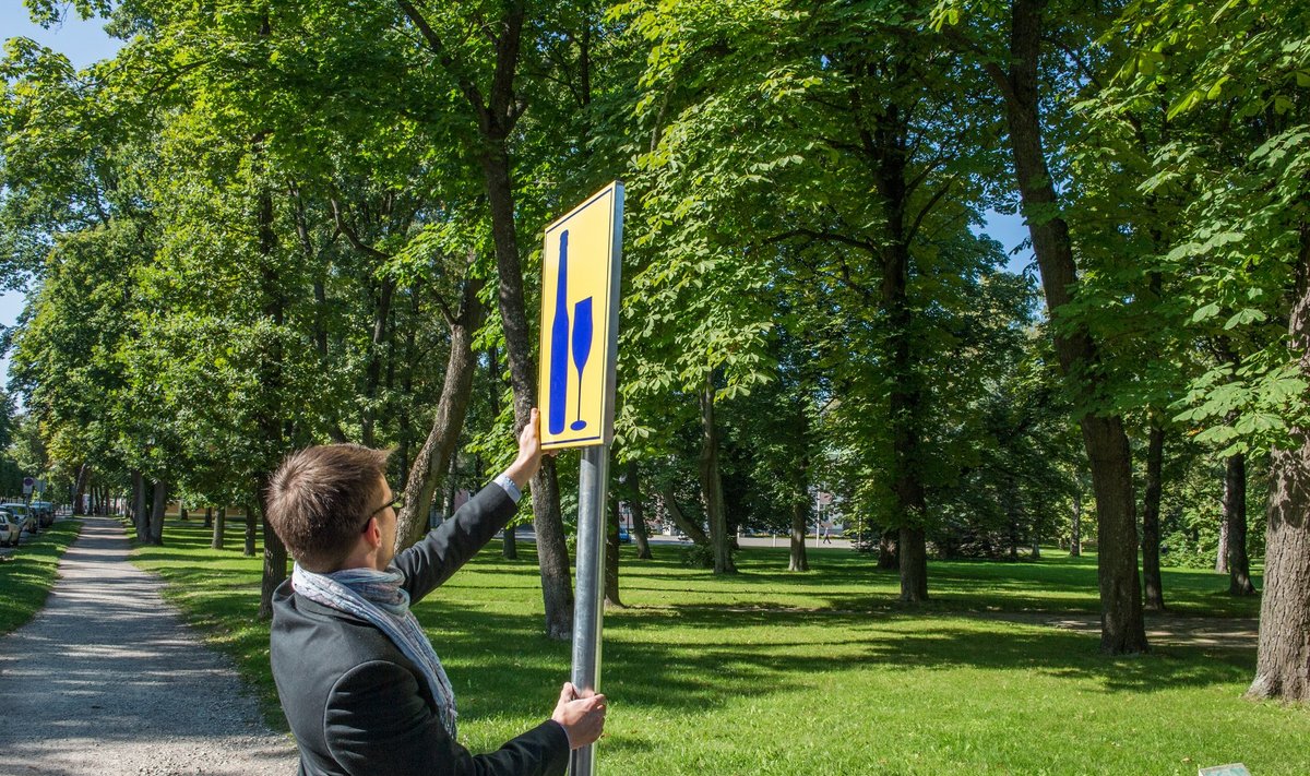 Alkoholi tarbimist lubavad märgid Tallinnas