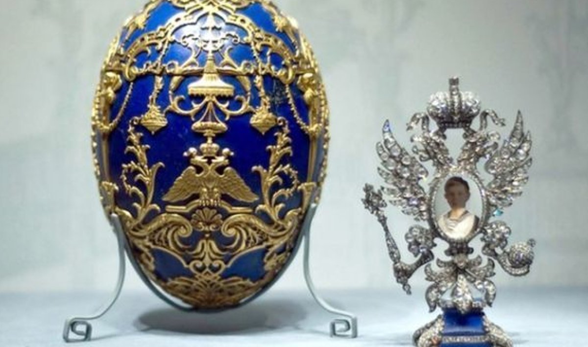 Peter Carl Fabergé sai kogu maailmas kuulsaks omanimelise juveelitootega, mida hakati jutsuma Fabergé munaks.