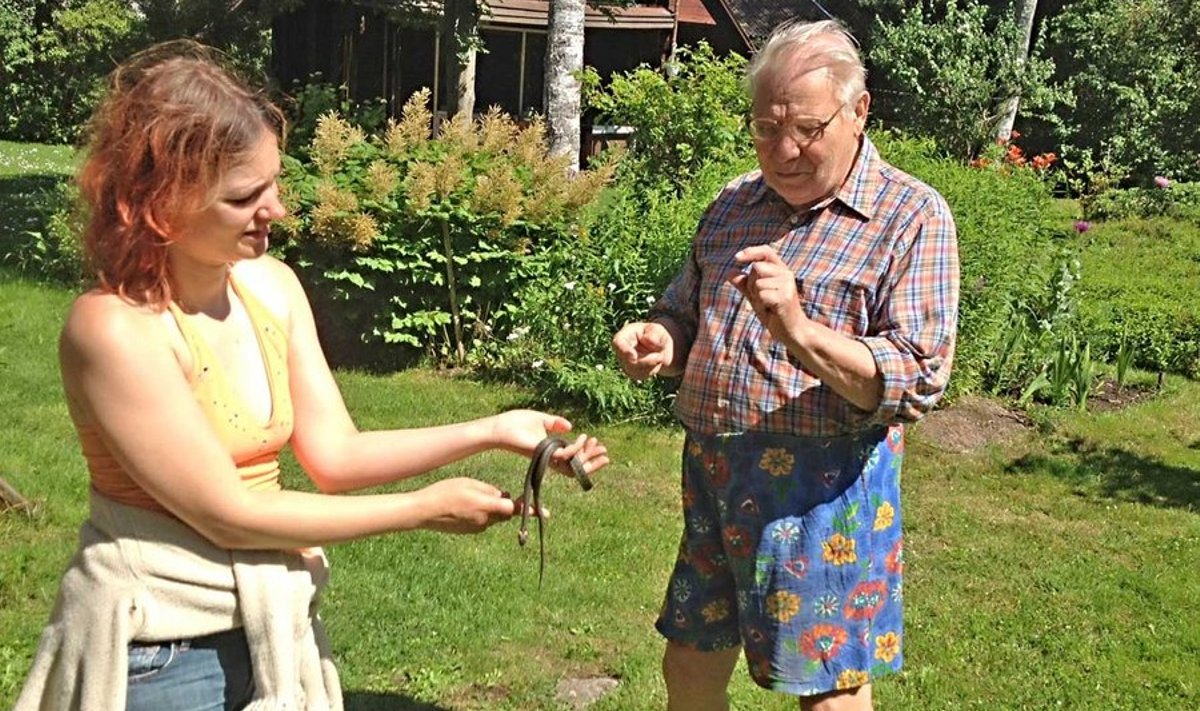 Vanad tuttavad: Reinu suvemajas elab nastik sellest ajast, kui sinna aastaid tagasi hunnik sõnnikut toodi. (foto: Madis Jürgen)