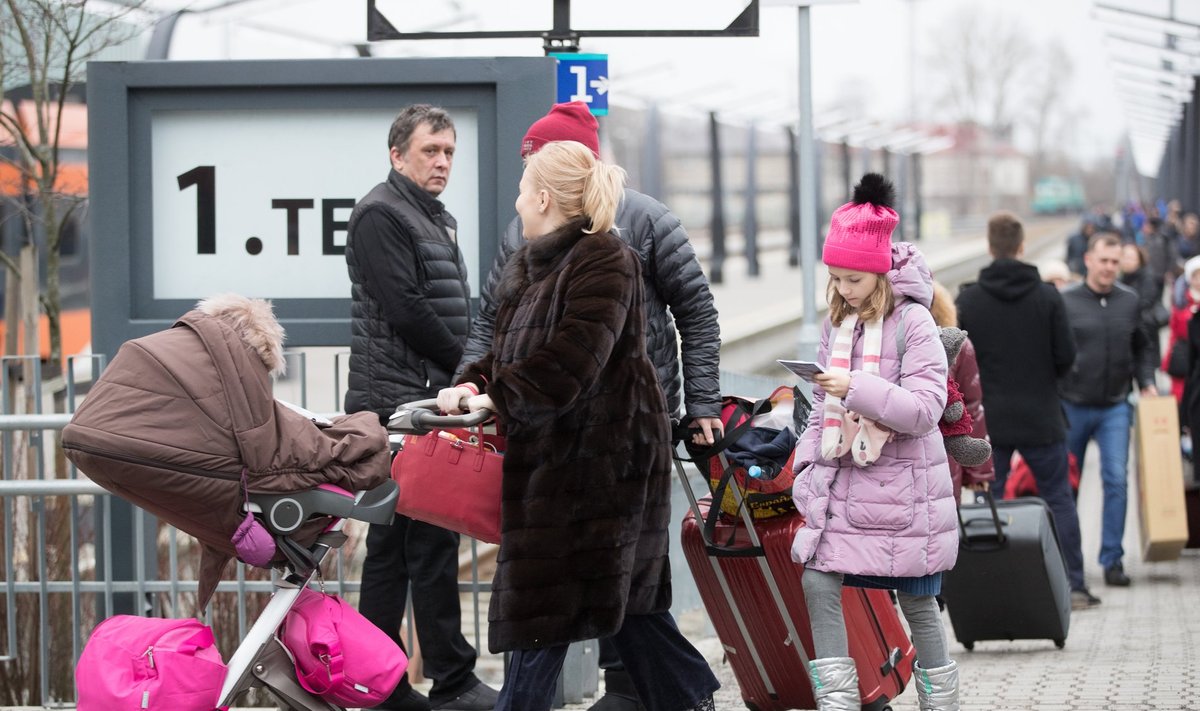 Vene turistid tulid rongiga Tallinna aastavahetust veetma