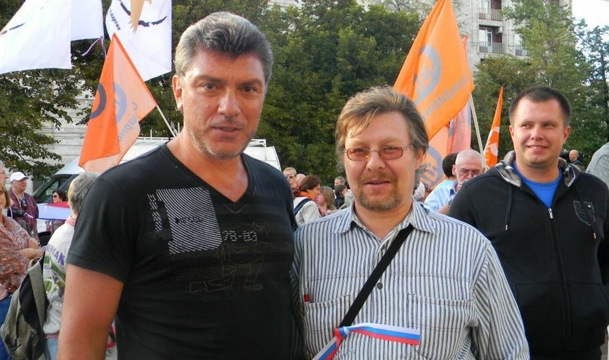 Stroganov (paremal) koos samuti tapetud opositsiooniliidri Boriss Nemtsoviga