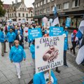 ФОТО И ВИДЕО | По Старому городу промаршировали сторонники традиционной семьи и противники абортов