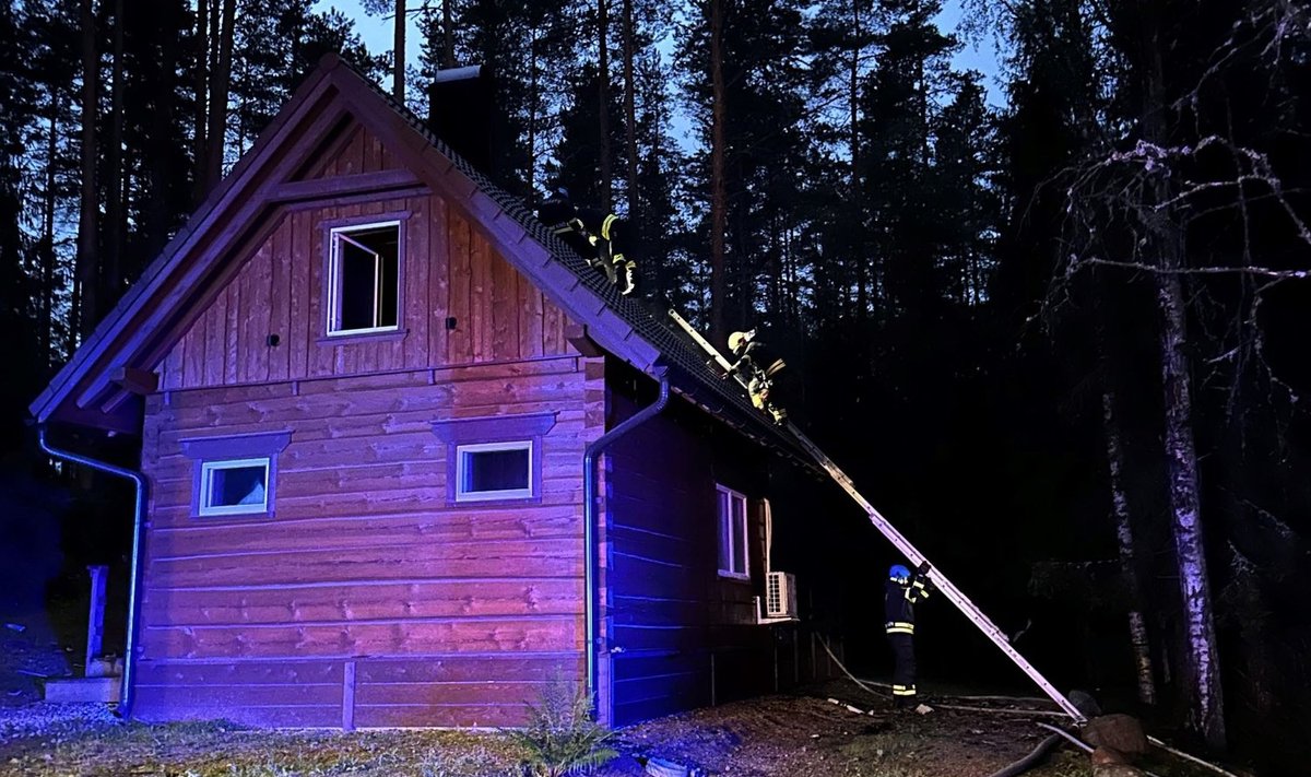 RMK Kilingi-Nõmme metsamaja on põlema läinud kahel korral - esimest korda elektririkke tõttu, teisel korral kahtlustatakse süütamist. 