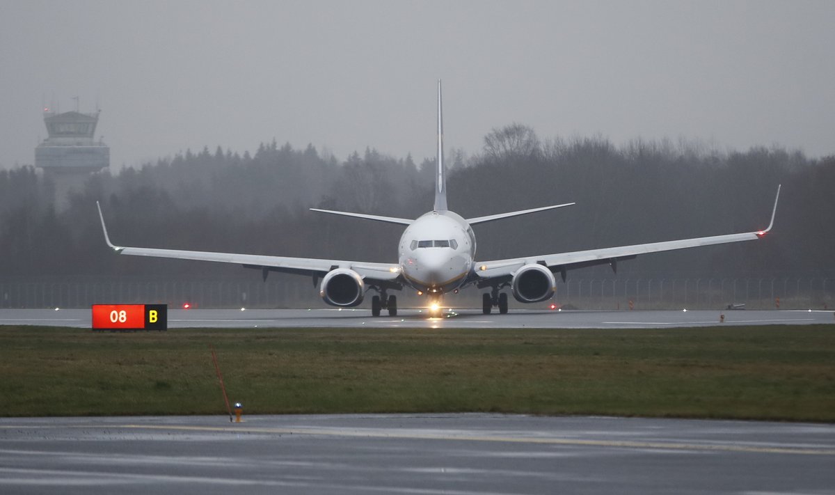 Ryanairi pahameel ei kestnud kuigi kaua. Ilmselt jõuti juba aastaga selgusele, et Tallinnast on kasumlik lennata ka kõrgemate lennujaamatasudega.