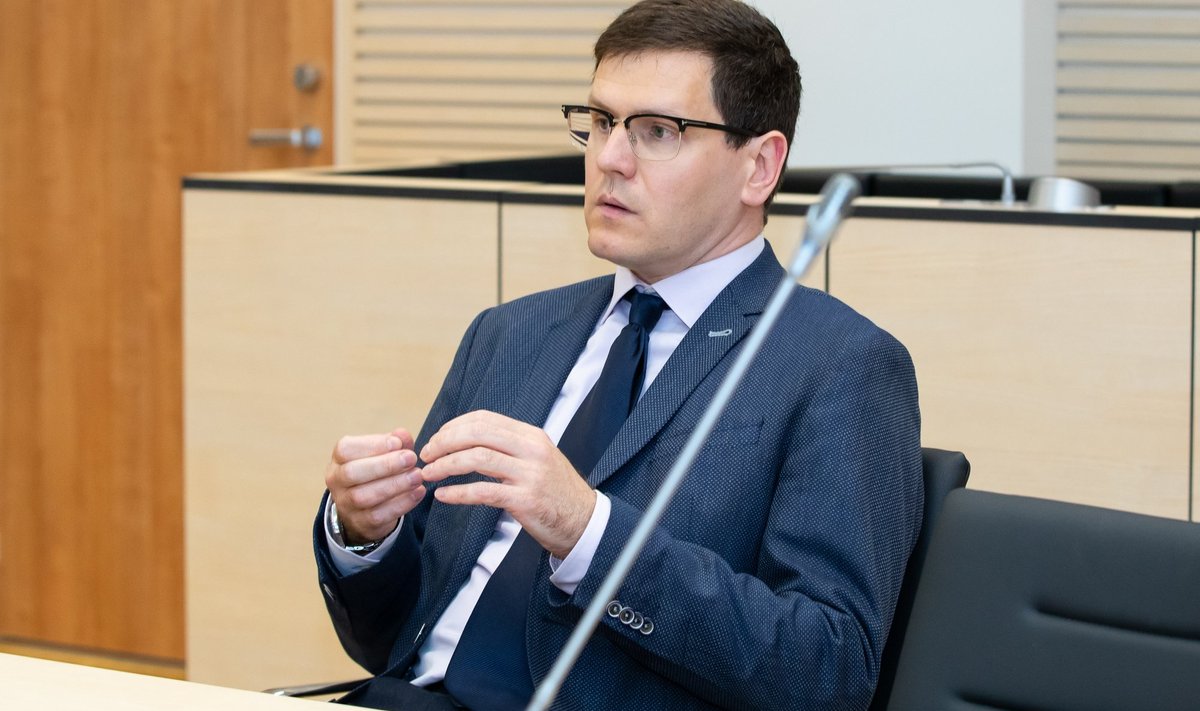 KOHTUPINGIS: Peeter Helme.