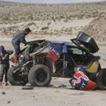 VIDEO: Loeb sõitis Dakari rallil auku ja langes suurest mängust välja