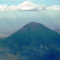 "Jumala mägi" - veidraim vulkaan maailmas, mille laavasse kukkudes on võimalik ellu jääda