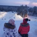 FOTOD | Lugejate talveemotsioonid: kes veedab aega liumäel, kes viib lumme hullama ka neljajalgse sõbra