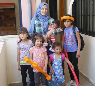 30aastane Yara põgenes Süüriast oma viie tütrega pärast seda, kui tema abikaasa kadunuks jäi.