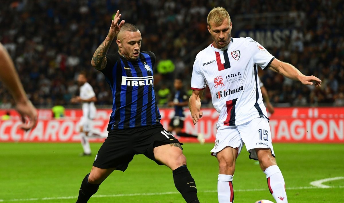 Viimati käis Klavan platsil kohtumises Milano Interiga, kus ta kahe poolaja vahel välja vahetati