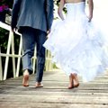 Suvi on pulmade aeg: 15 uskumust kihlumise ja abiellumise kohta