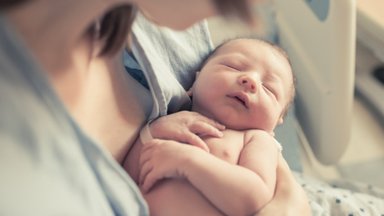 Ei mingeid tabusid! 5 põhjust, miks sind pärast sünnitust kõhukinnisus kimbutab