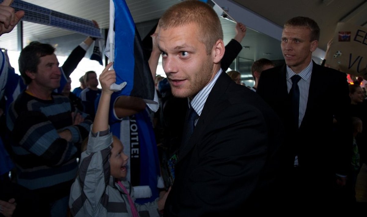 Eesti jalgpallikoondis saabus Serviast võiduga.