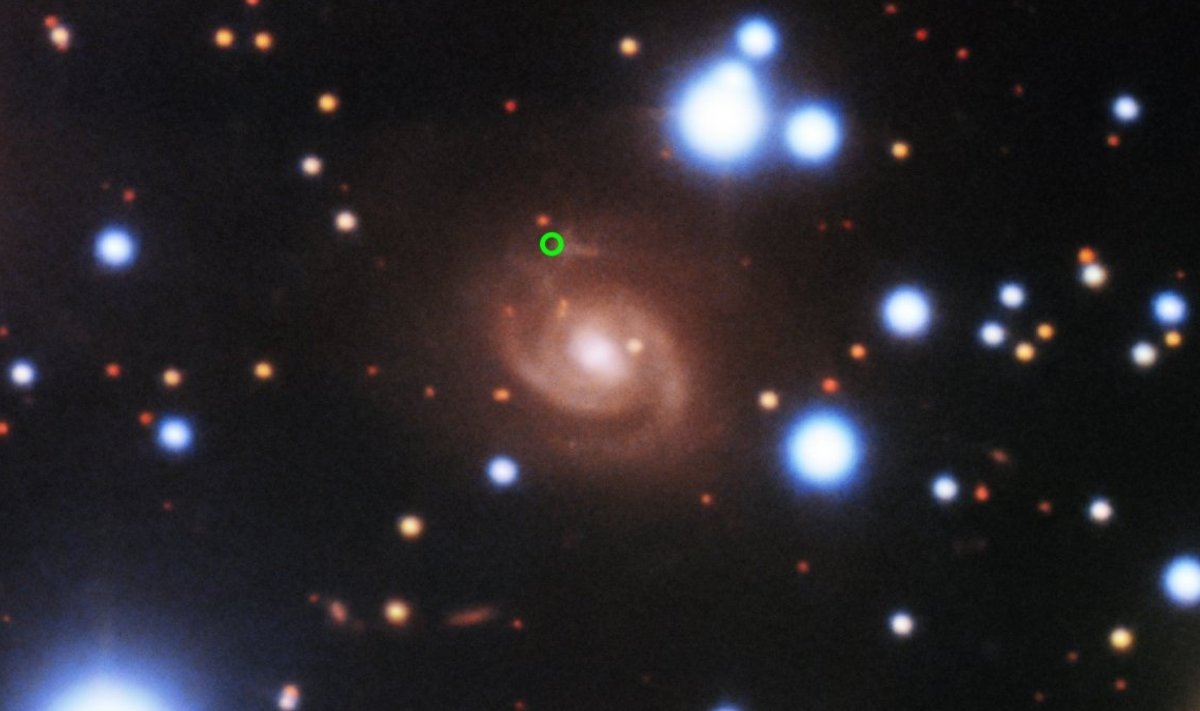 FRB 180916 pärineb rohelise ringiga viidatud alalt, täiesti tavalisest spiraalgalaktikast.