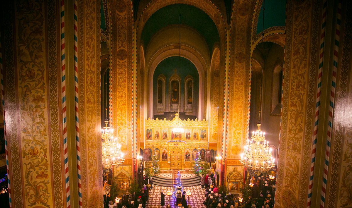 2013 esimeje jumalateenistus Nevski katedraalis