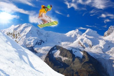 Alpid pakuvad midagi nii neile, kes klassikaliselt kauneid laskumisi armastavad kui ka neile, kes pigem lendavad kui mööda lund edasi liuglevad.