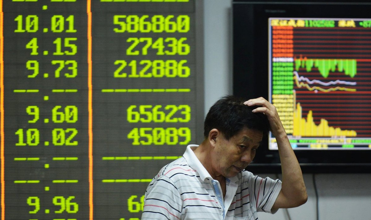 Investorid ja maaklerid vaatasid eile turgudel toimuvat valulise ilmega nii Shanghais...