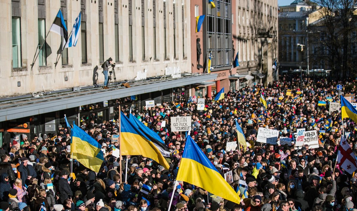 Lisaks meeleavaldusele saab Ukrainat annetusega toetada. 