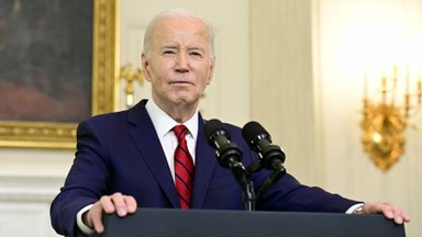 Biden allkirjastas Ukraina sõjalist abi hõlmava seaduse