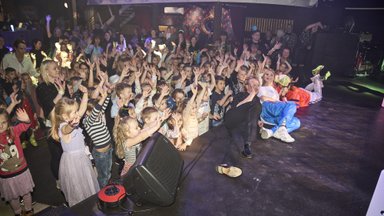 FOTOD | Mudilased tahavad ka pidu panna! Lapsed vallutasid Tartu ööklubi