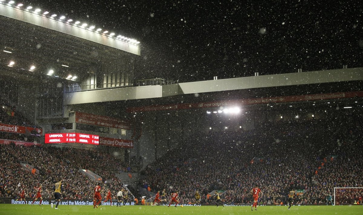Lumesadu Liverpooli - Arsenali mängul mullu 13. jaanuaril.
