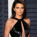 KUUMAD KLÕPSUD | Kendall Jenner paljastas Oscarite järelpeol intiimosi