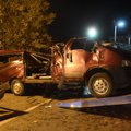 FOTOD | Venemaal Tšuvaššias hukkus veoki ja väikebussi kokkupõrkes 13 inimest