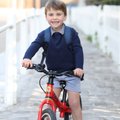 ФОТО | Принцу Луи три года, он пошел в детский сад. Принц Уильям и Кейт опубликовали фото